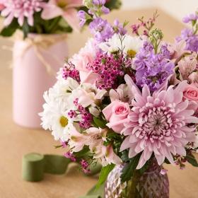 Header navigation sub menu